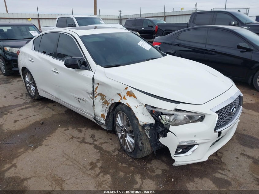 2021 Infiniti Q50 Luxe