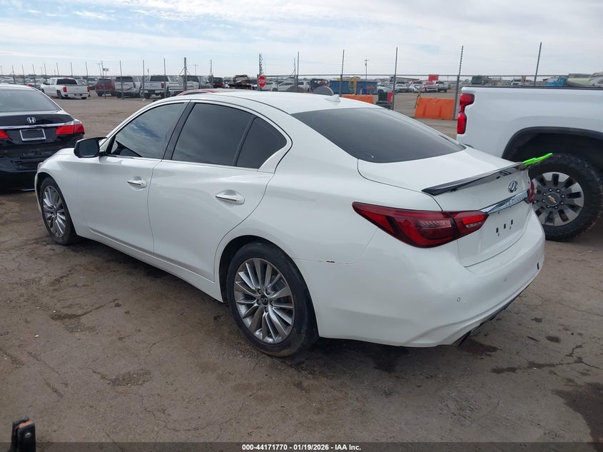 2021 Infiniti Q50 Luxe