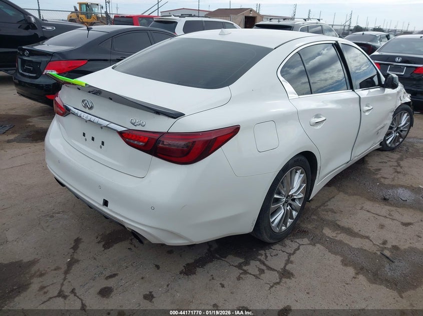 2021 Infiniti Q50 Luxe
