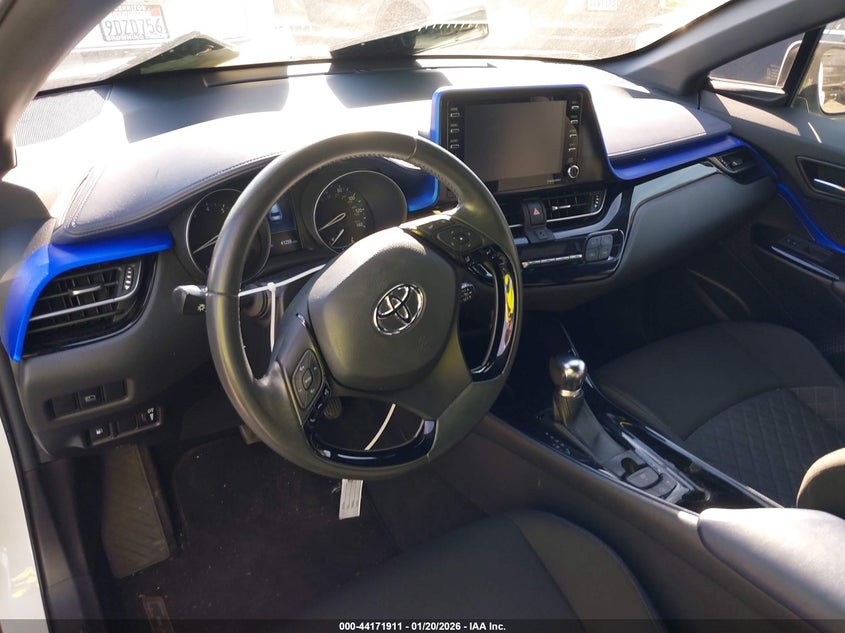 VIN JTNKHMBX2M1125967 2021 TOYOTA C-HR XLE