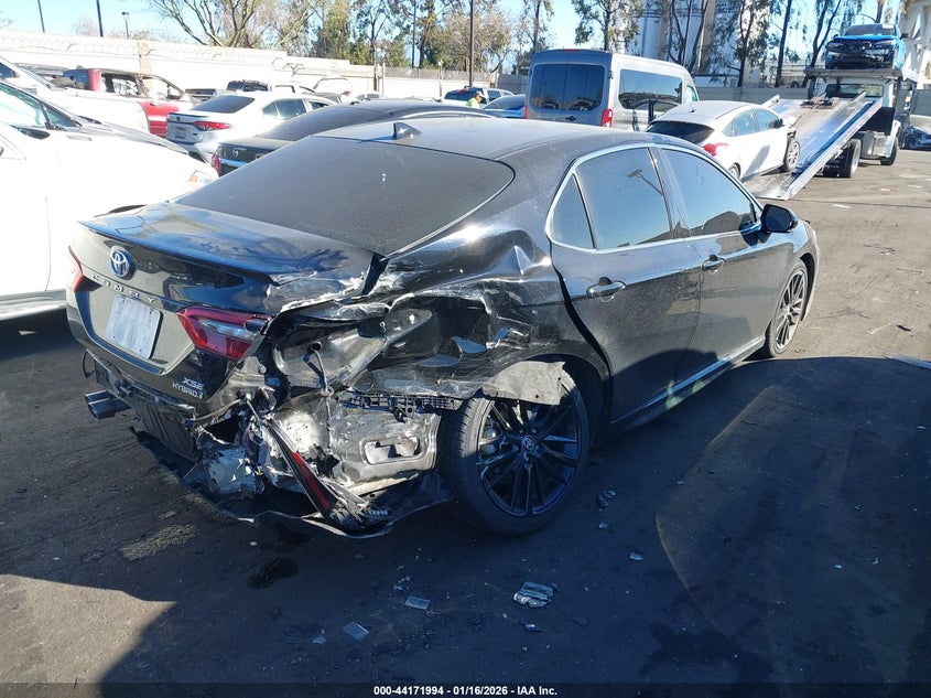 2024 Toyota Camry Hybrid Xse