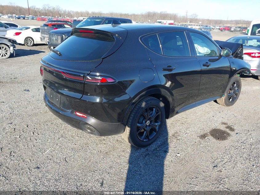 Vin: zacpdfcw7r3a15454, lot: 44668065, dodge hornet r/t 20244
