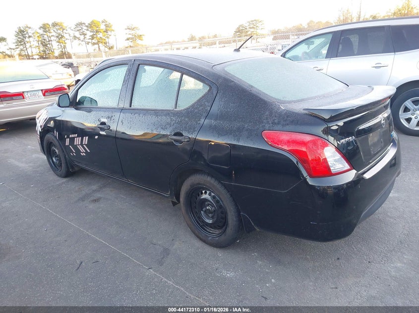 2015 Nissan Versa 1.6 S+