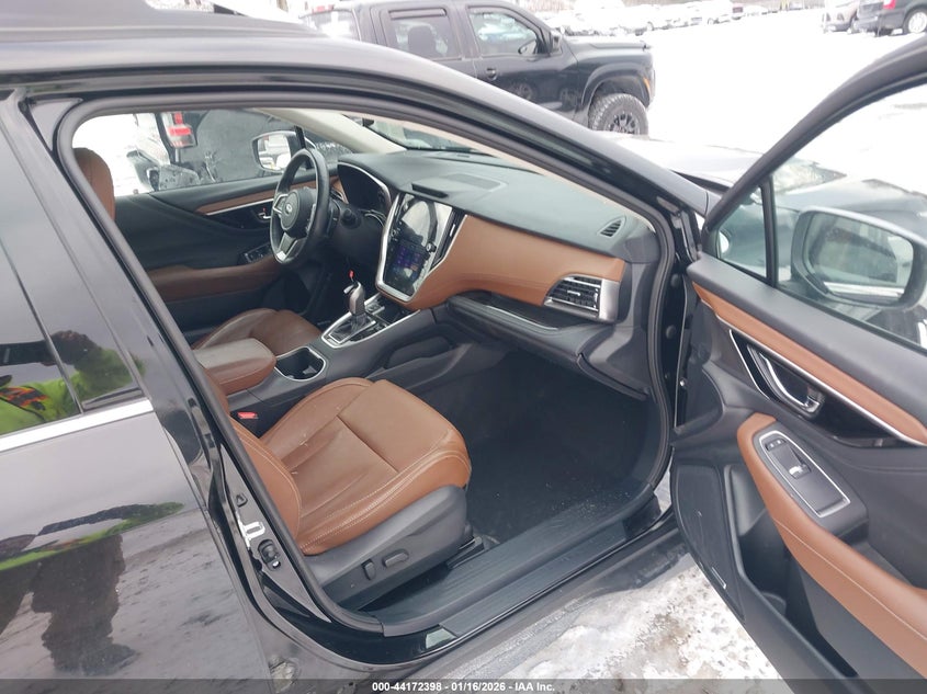 2022 Subaru Outback Touring Xt