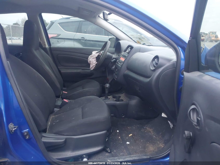 2016 Nissan Versa 1.6 S+