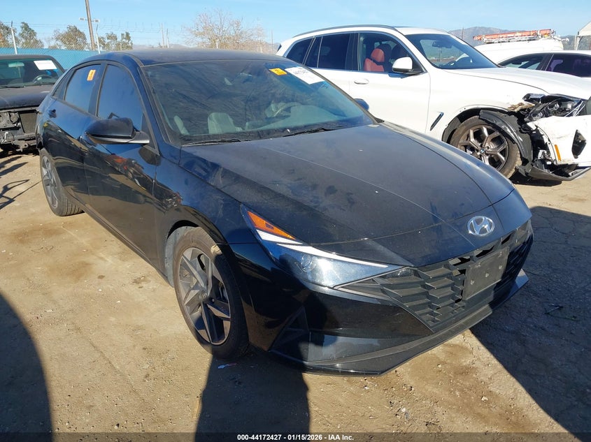 2023 Hyundai Elantra Sel