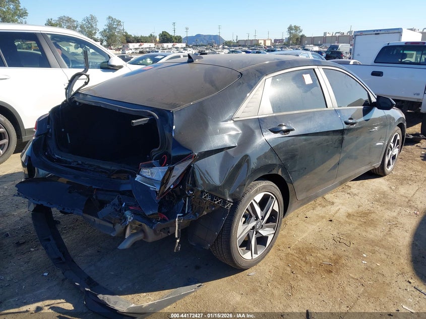 2023 Hyundai Elantra Sel