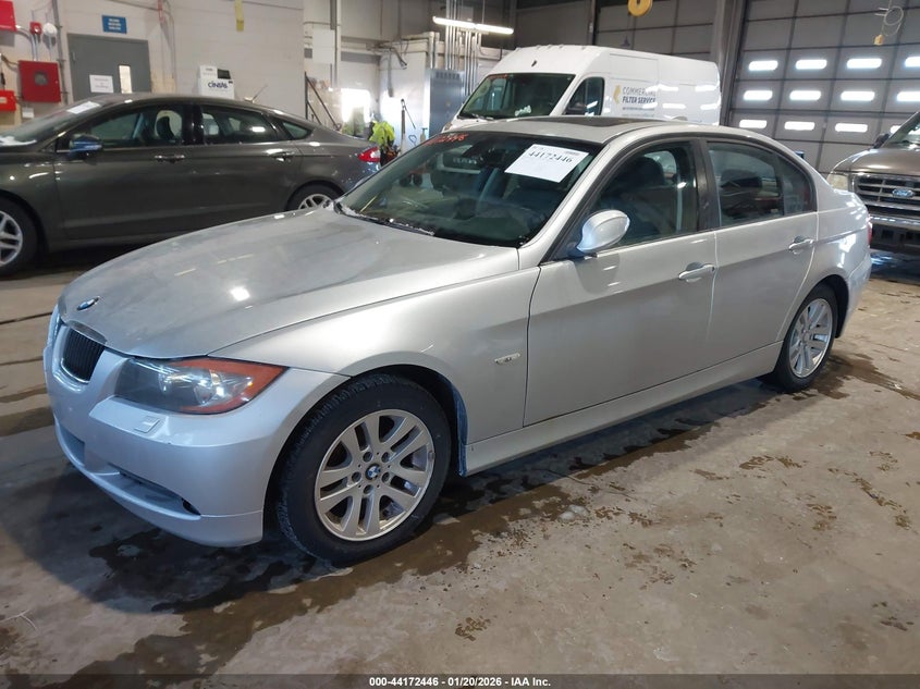 2006 BMW 325XI auction photo 2
