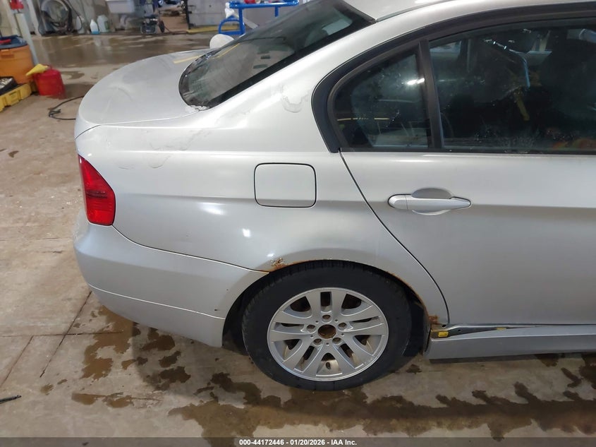 2006 BMW 325XI auction photo 6