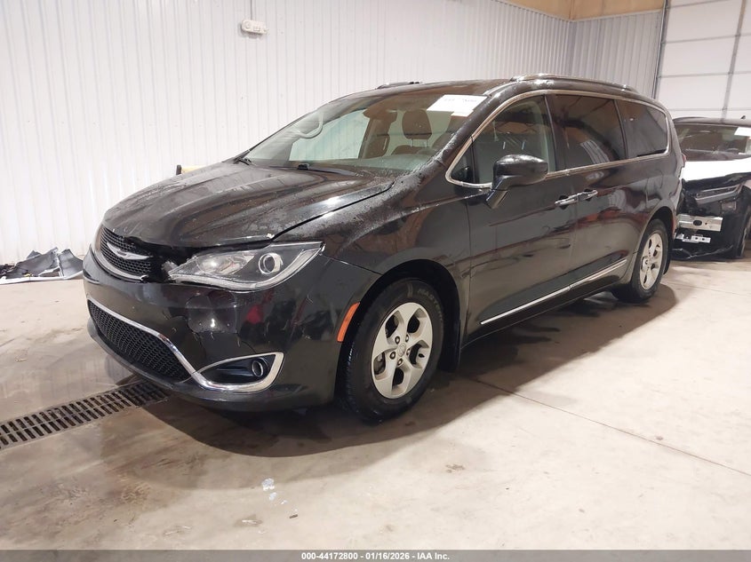 VIN 2C4RC1EG9HR559588 2017 CHRYSLER PACIFICA TOURING-L PLUS