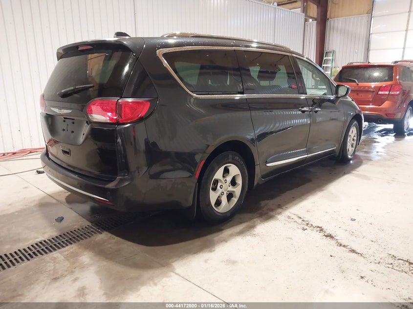 VIN 2C4RC1EG9HR559588 2017 CHRYSLER PACIFICA TOURING-L PLUS