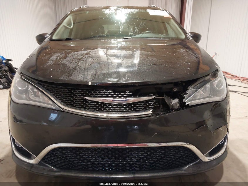 VIN 2C4RC1EG9HR559588 2017 CHRYSLER PACIFICA TOURING-L PLUS