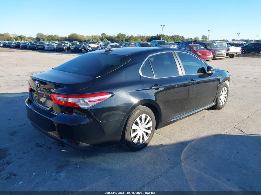 2019 Toyota Camry Hybrid Le