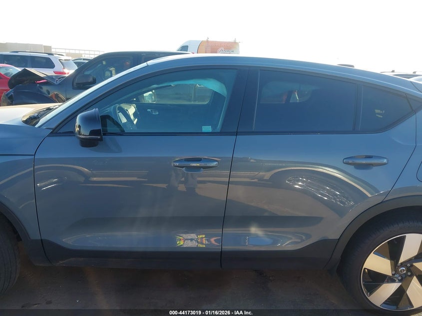 VIN YV4ED3GL5P2062534 2023 VOLVO C40 RECHARGE PURE ELECTRIC TWIN PLUS