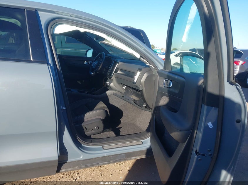 2023 Volvo C40 Recharge Pure Electric Twin Plus