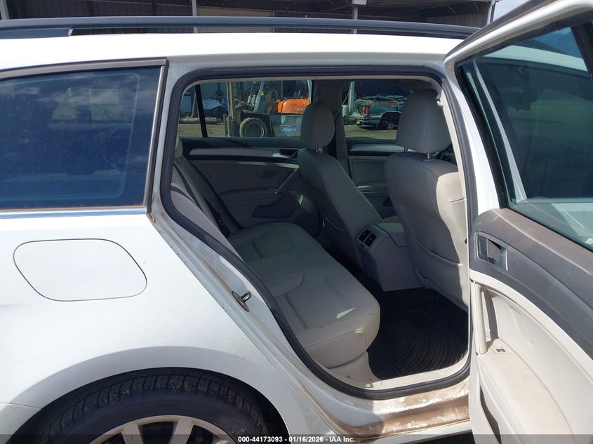 2017 VOLKSWAGEN GOLF SPORTWAGEN auction photo 8