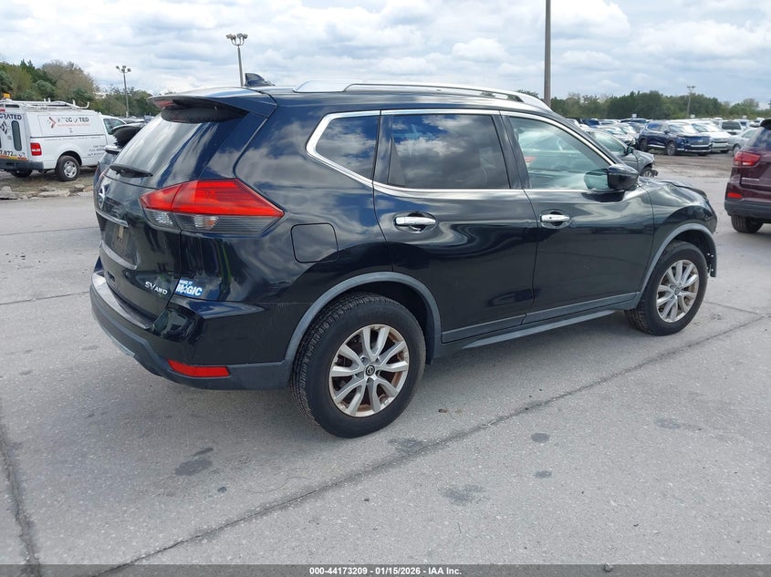 2017 Nissan Rogue Sv