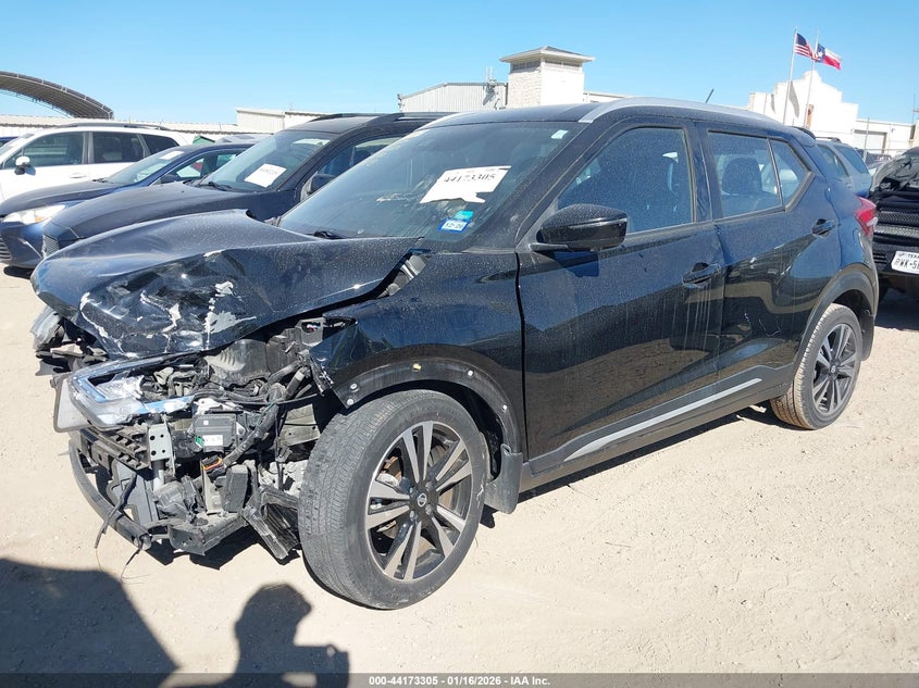 2019 Nissan Kicks Sr