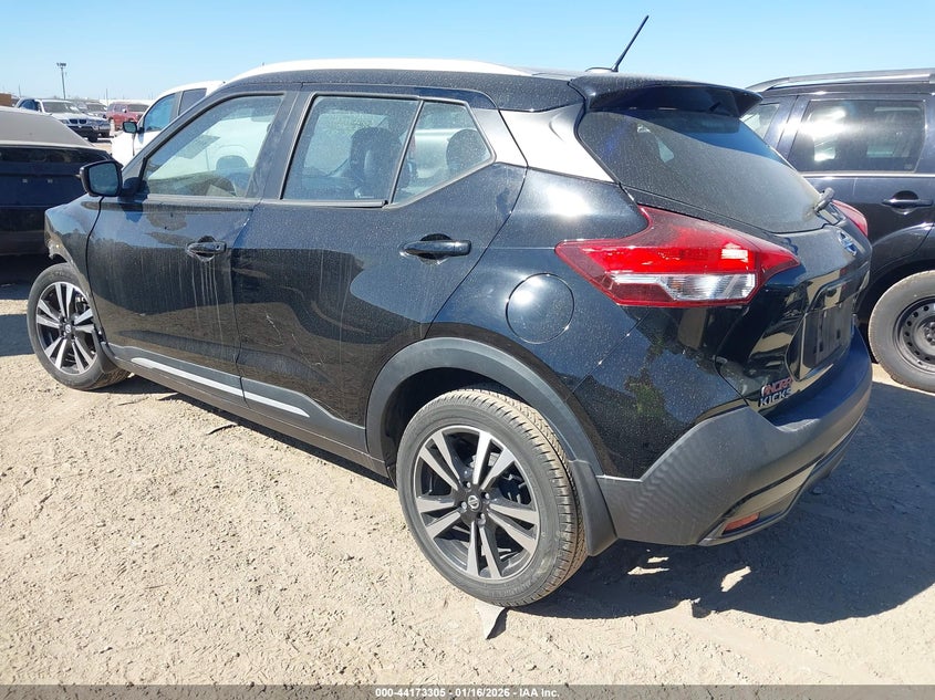 2019 Nissan Kicks Sr
