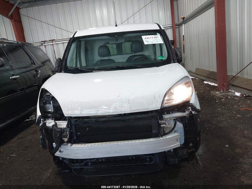 VIN ZFBERFBB9J6L39404 2018 RAM PROMASTER CITY TRADESMAN SLT