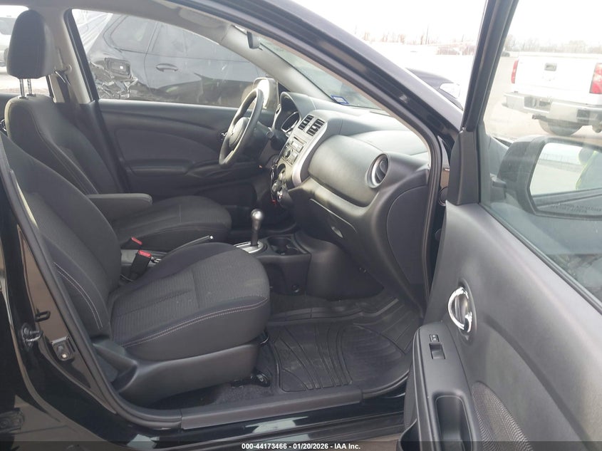 2014 Nissan Versa 1.6 Sv