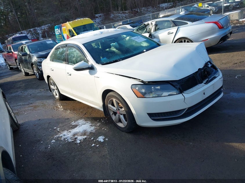 2012 VOLKSWAGEN PASSAT 2.5L SE