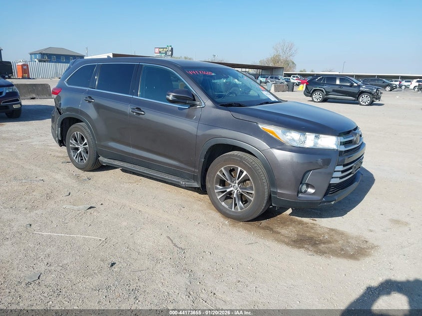 2019 Toyota Highlander Le Plus
