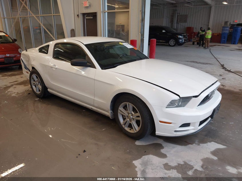 2013 FORD MUSTANG V6