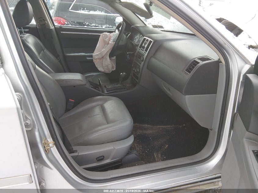 2005 Chrysler 300 Touring