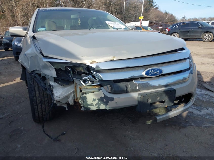 2010 FORD FUSION auction photo 6