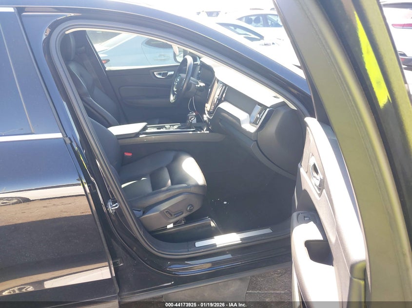 2020 Volvo Xc60 T5 Momentum