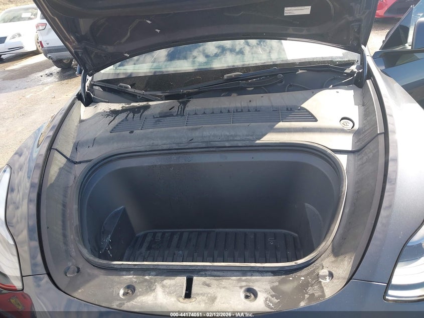 TESL MODEL Y RWD 2024 VIN 7SAYGDED7RF087317