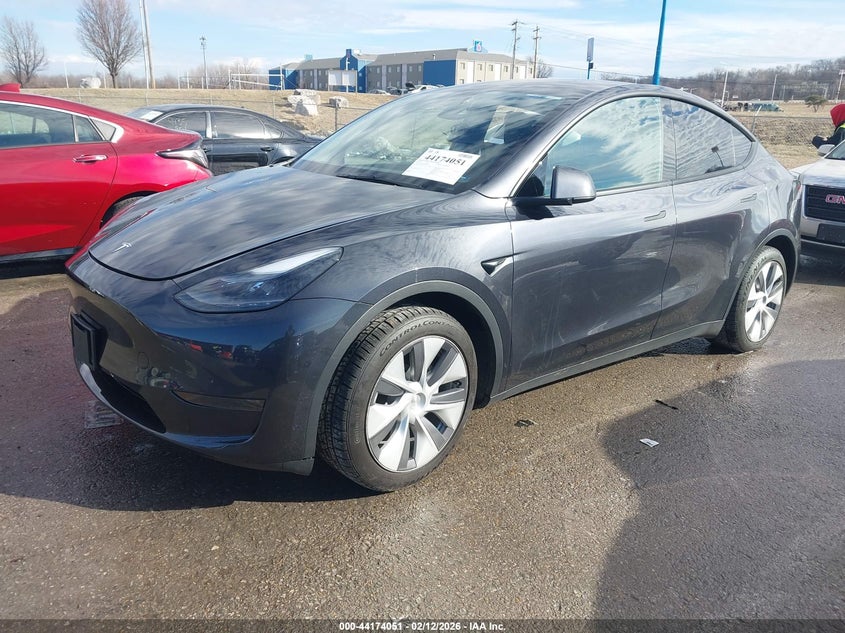 TESL MODEL Y RWD 2024 VIN 7SAYGDED7RF087317