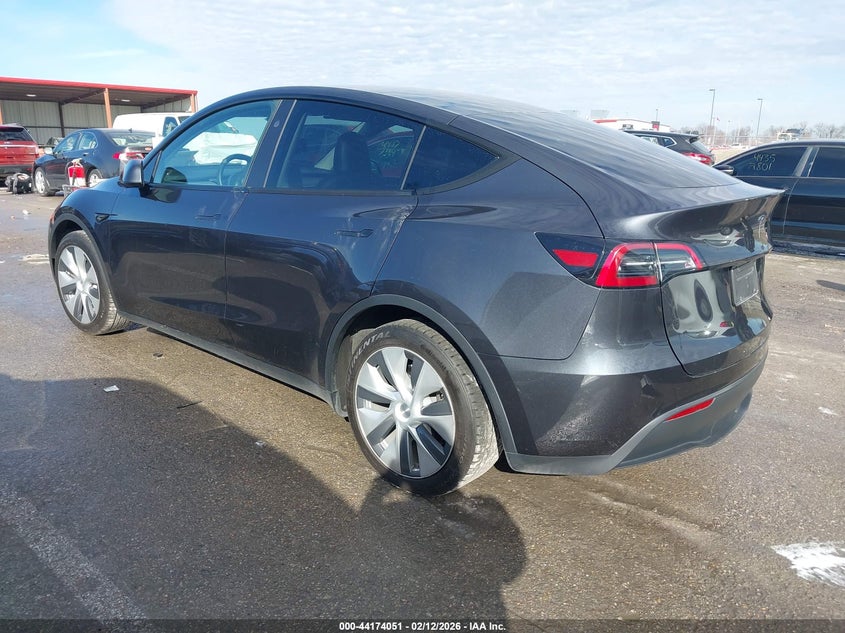 TESL MODEL Y RWD 2024 VIN 7SAYGDED7RF087317