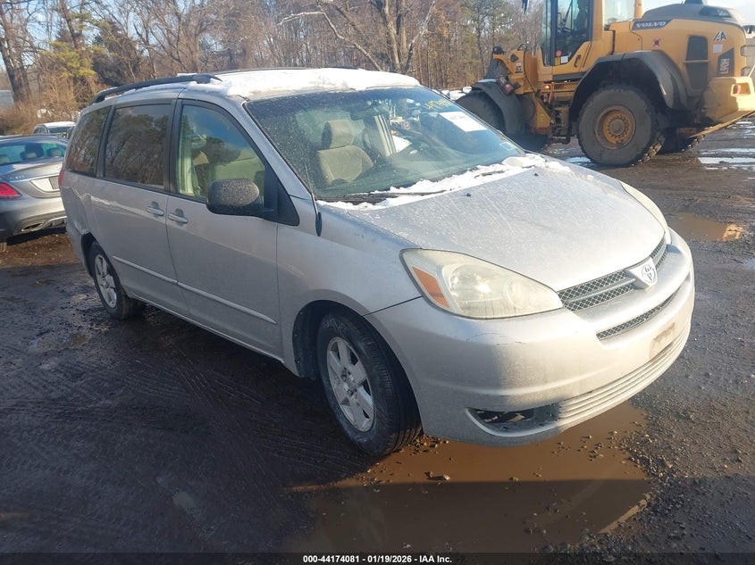 2004 Toyota Sienna Le