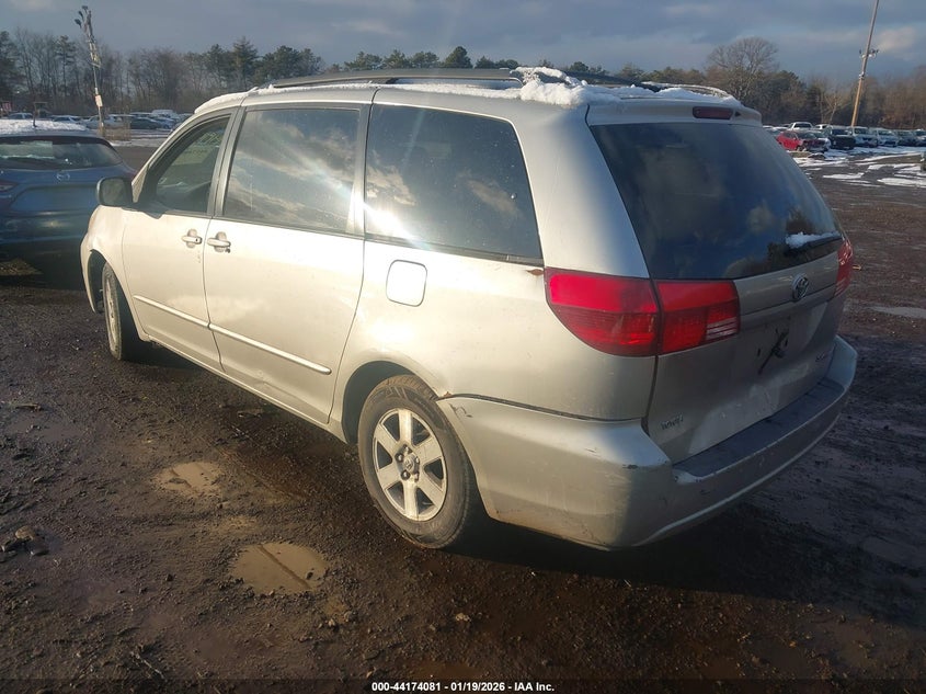 2004 Toyota Sienna Le