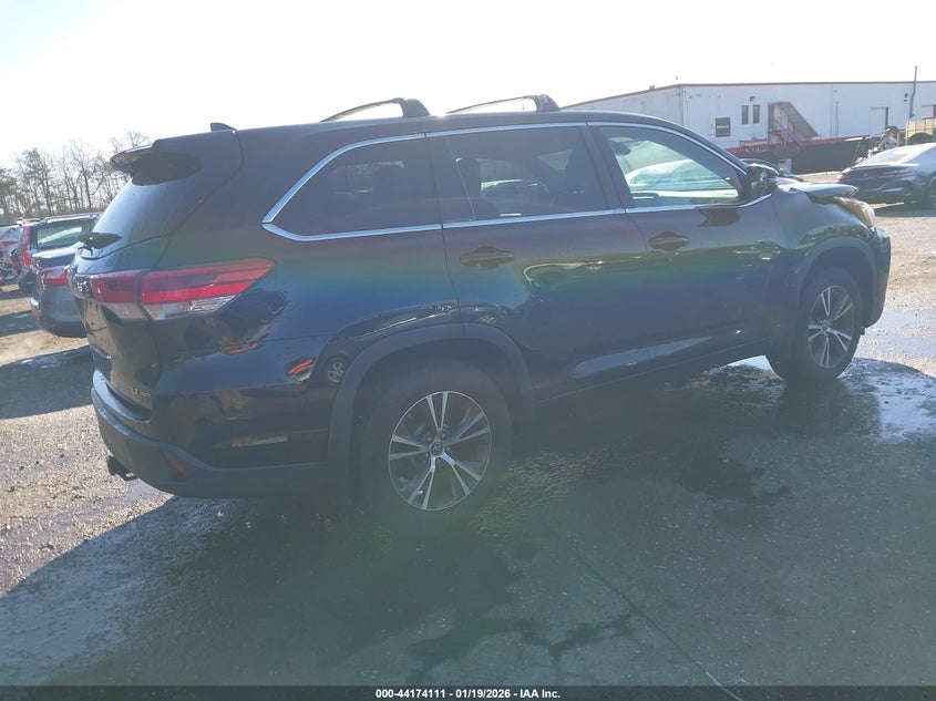 2017 Toyota Highlander Le Plus