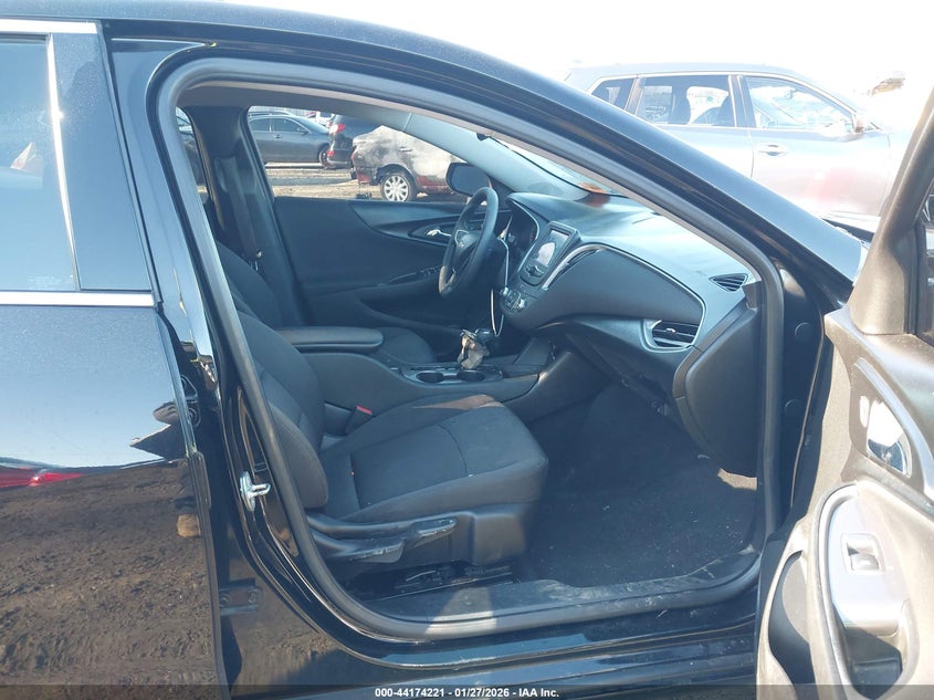 2018 Chevrolet Malibu 1Fl