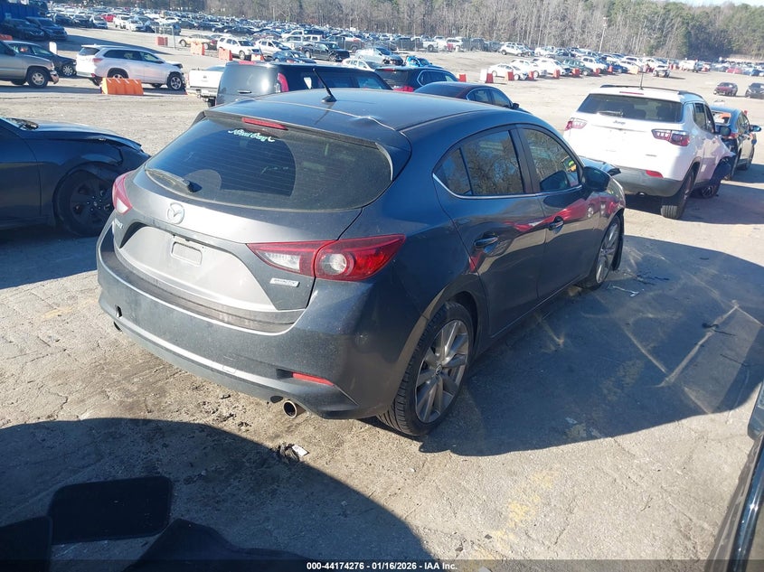 2018 Mazda Mazda3 Touring