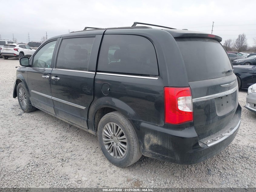 2014 Chrysler Town & Country Touring-L