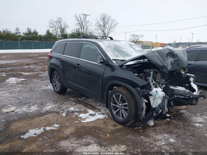 2017 Toyota Highlander Xle