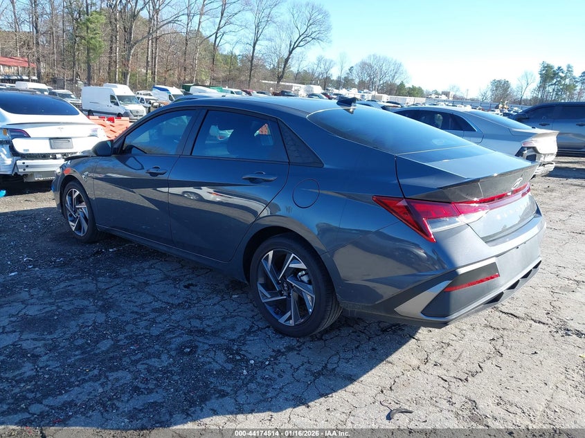 2025 Hyundai Elantra Sel Sport