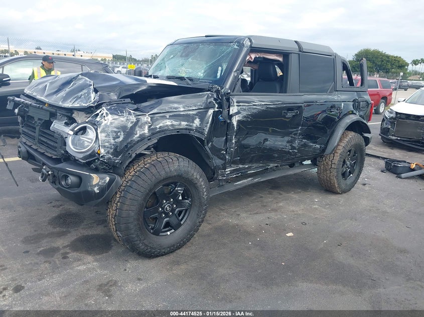 2024 Ford Bronco, По колу, IAAI, VIN 1FMDE1BH8RLB48609 — фото 2