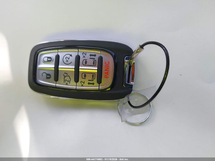 2026 Chrysler Pacifica - 2C4RC1BG8TR194074