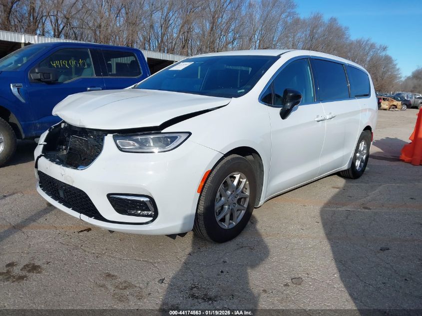 2026 Chrysler Pacifica - 2C4RC1BG8TR194074