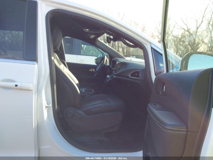 2026 Chrysler Pacifica - 2C4RC1BG8TR194074