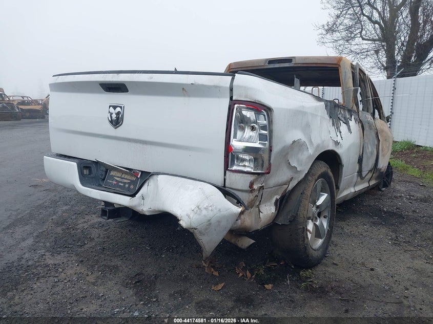 2019 Ram 1500 Classic Express 4X2 6'4 Box