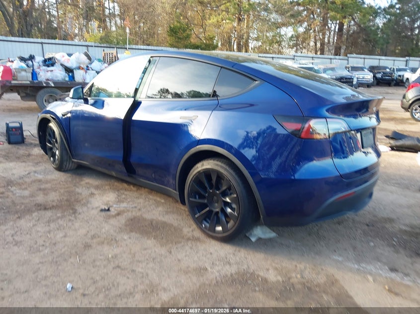 2022 Tesla Model Y Long Range Dual Motor All-Wheel Drive