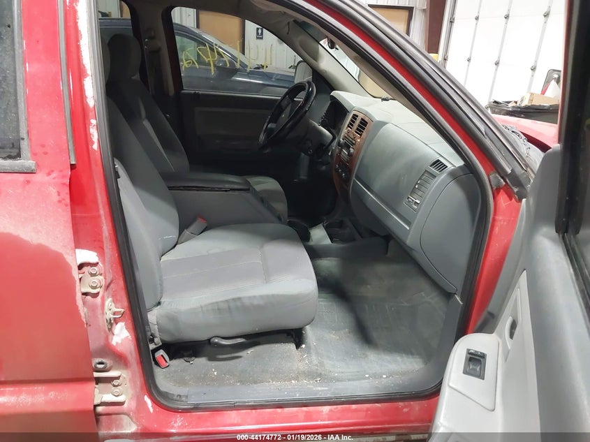 2005 Dodge Dakota Slt