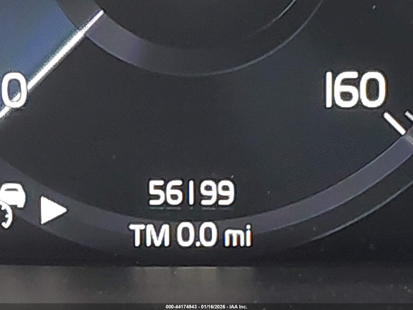 2021 Volvo Xc40 T5 R-Design VIN: YV4162UM3M2617296 Lot: 44174943